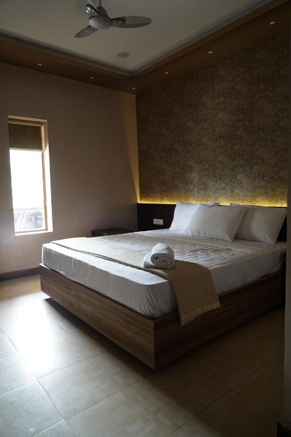 Tharavadu Beach Hotel